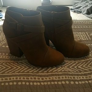 LC Lauren Conrad Booties